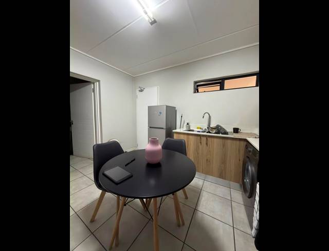 1 BEDROOM PROPERTY TO RENT IN WITFIELD